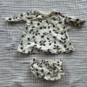 Oliver and Rain wrap set